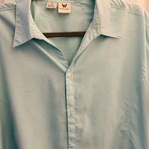 White Sierra Lightweight blouse in mint. XL